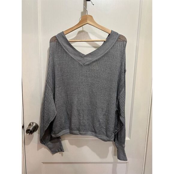 💙💙💙We The Free Women's Blue Off Shoulder Boxy Crop Blouse Size M - Picture 3 of 8